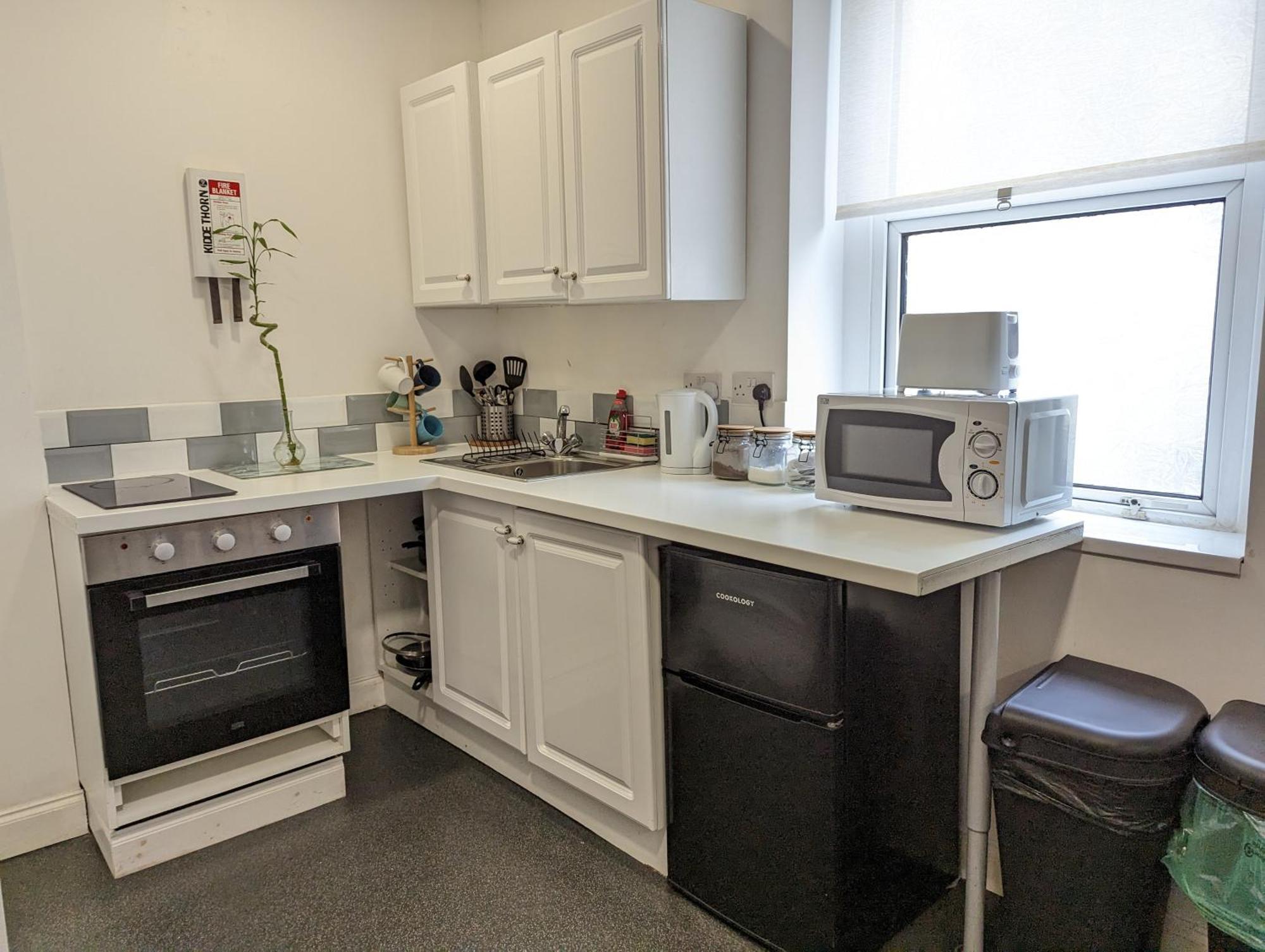 Serene 1 Bedroom Flat In Roath Cardiff Exterior photo
