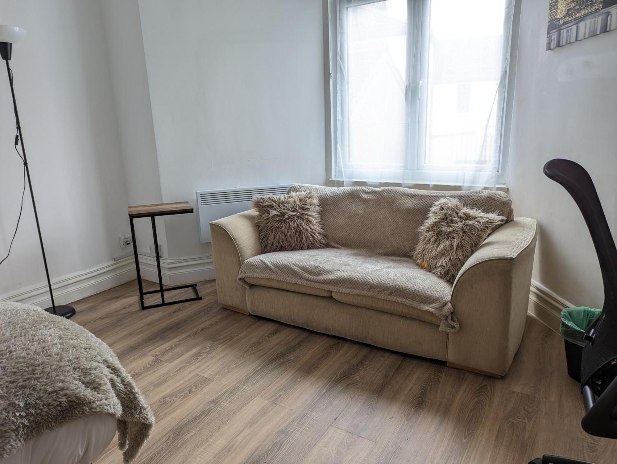 Serene 1 Bedroom Flat In Roath Cardiff Exterior photo